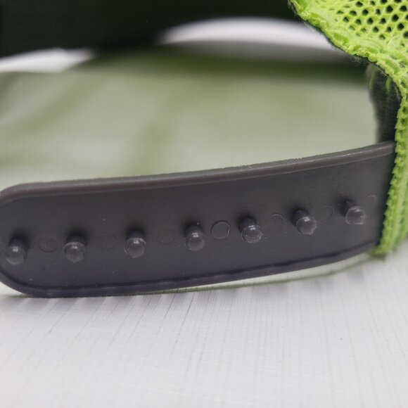 Ariat Snap Back Mesh Back Hat Adjustable Embroidered Logo Green Gray - Picture 14 of 16